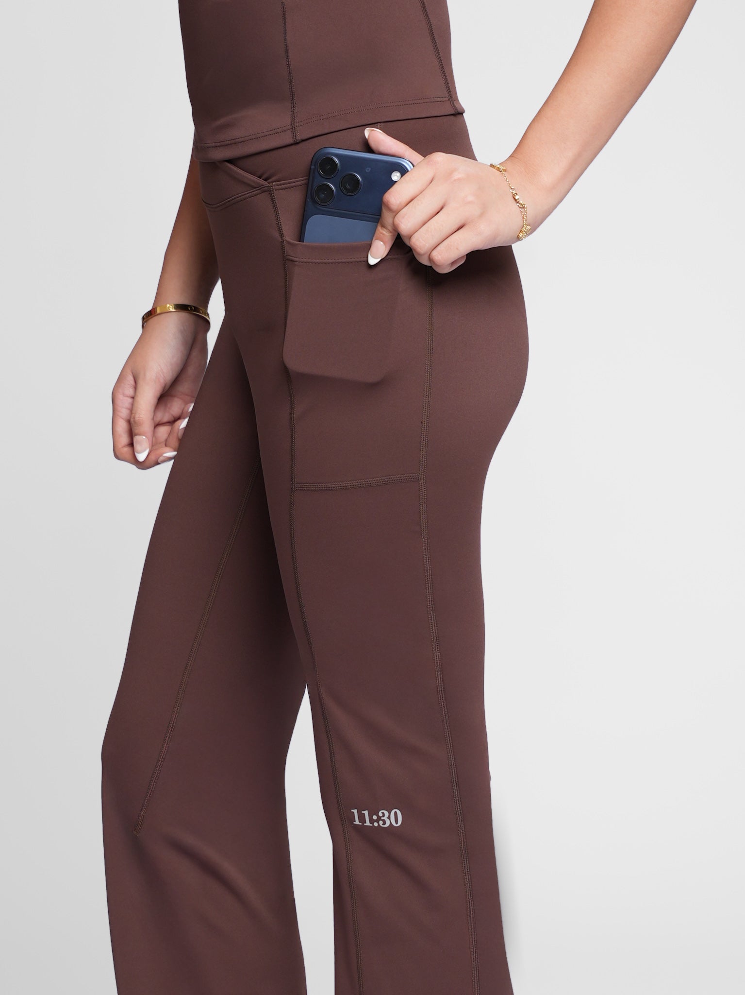 Hourglass Flared Leggings in Choco Brown